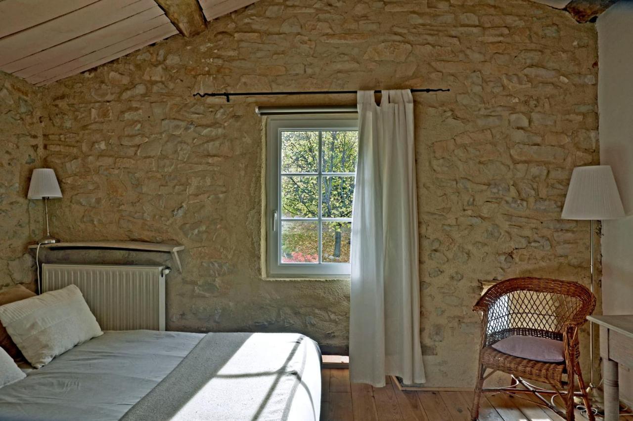 Malia - Chambres D'Hotes & Gite Barret-de-Lioure Exterior foto